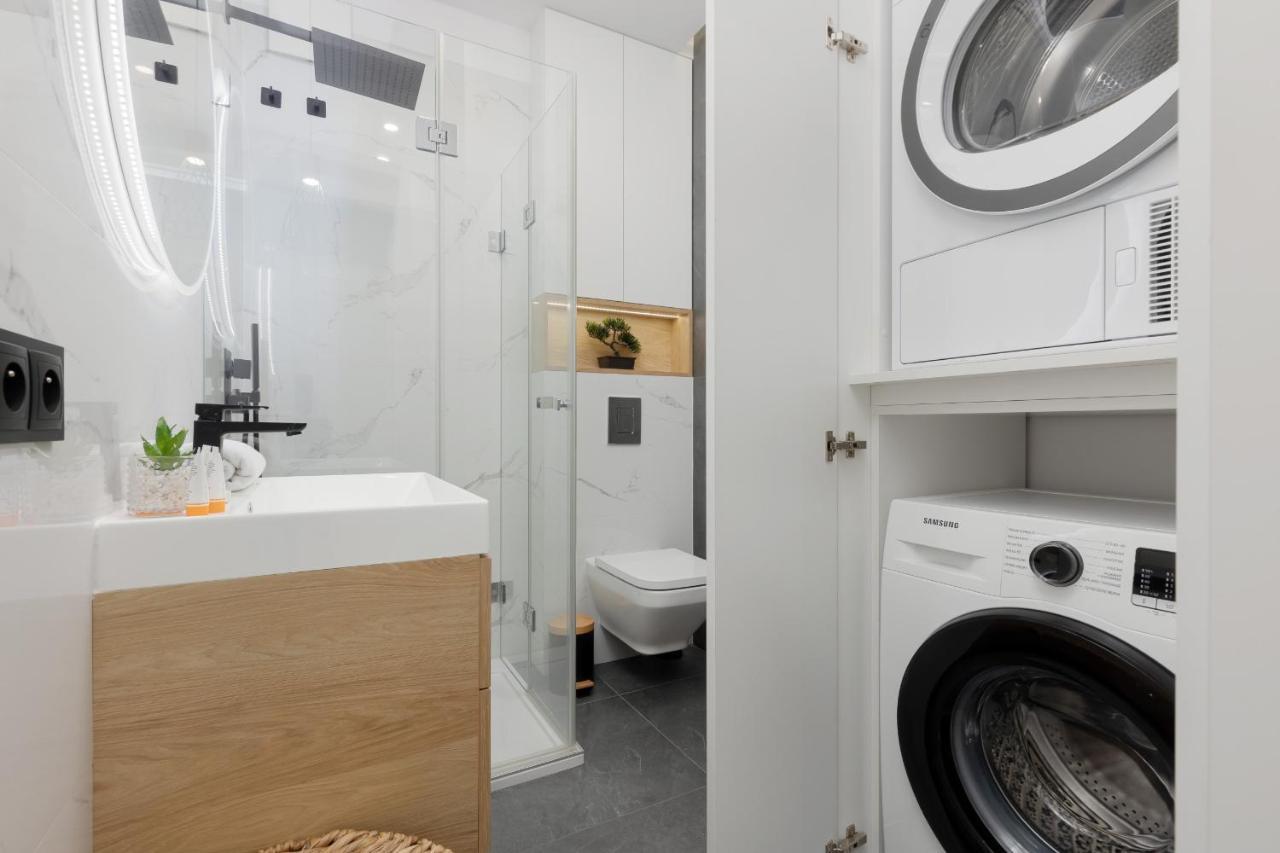 Loft Apartment With Parking In Warsaw By Noclegi Renters Dış mekan fotoğraf